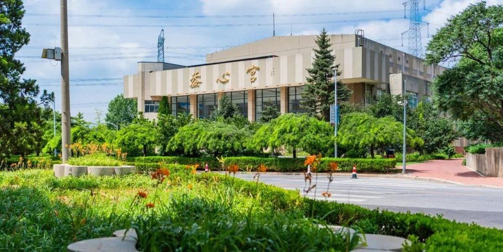 辽宁轻工职业学院校园实景