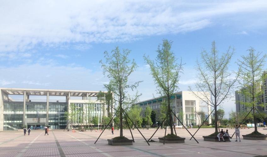 成都市技师学院校园实景