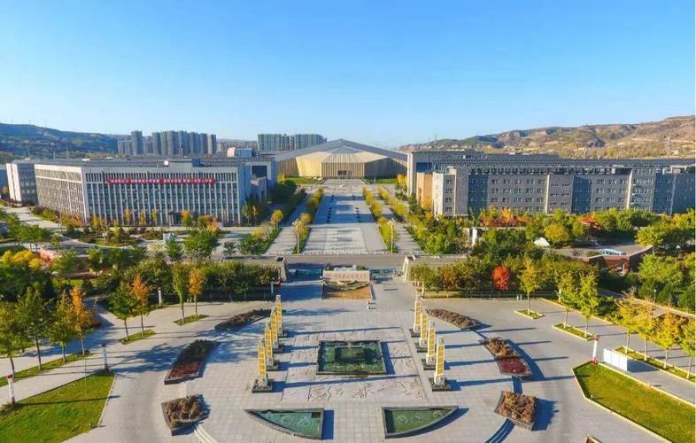 神木职业技术学院校园实景