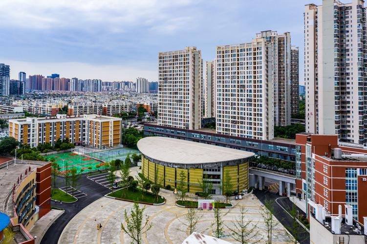 四川护理职业学院校园实景