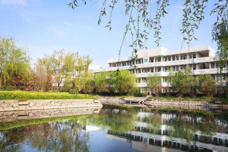盐城农业科技职业学院校园实景