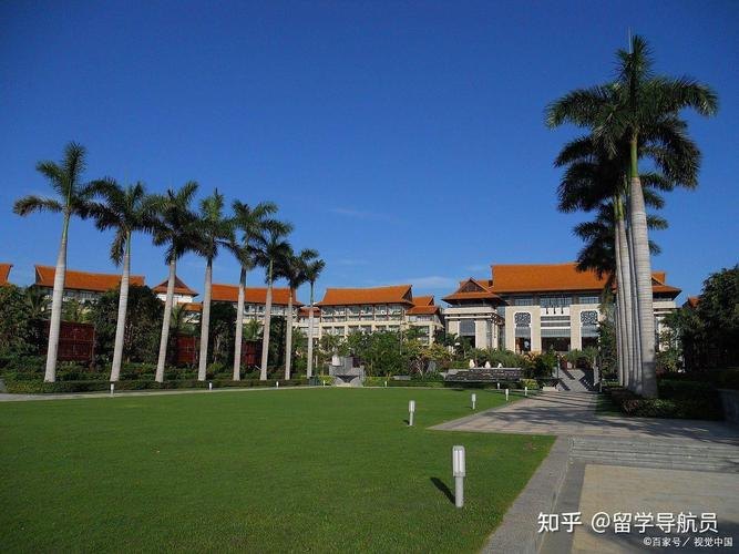 泰国皇家理工大学校园实景