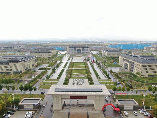 可克达拉职业技术学院校园实景