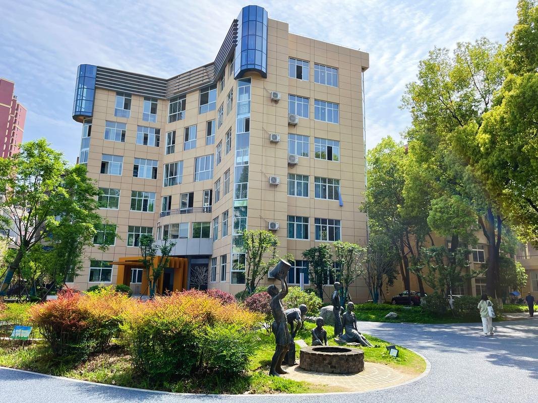 江汉艺术职业学院校园实景