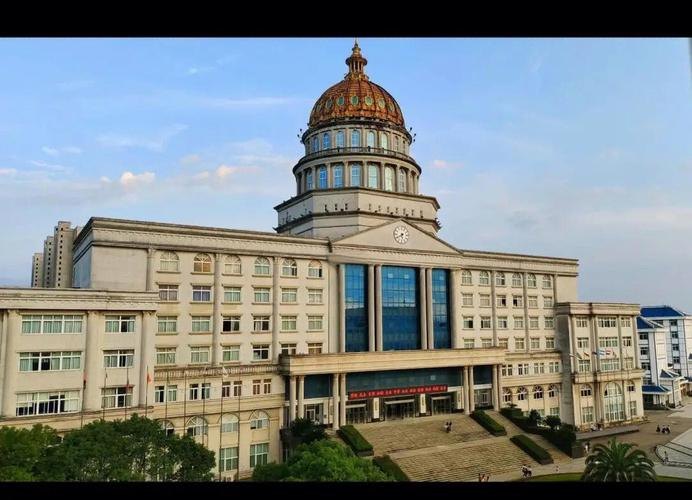 江西外语外贸职业学院校园实景