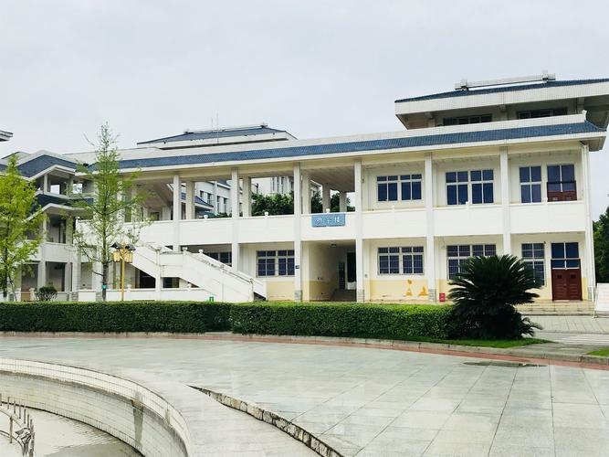 四川交通职业技术大学校园实景