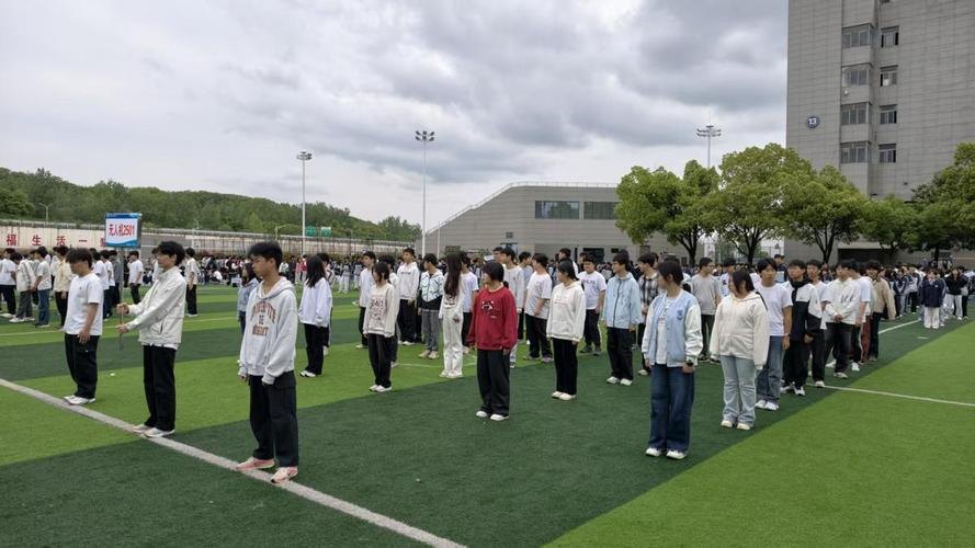 武汉市仪表电子学校校园实景