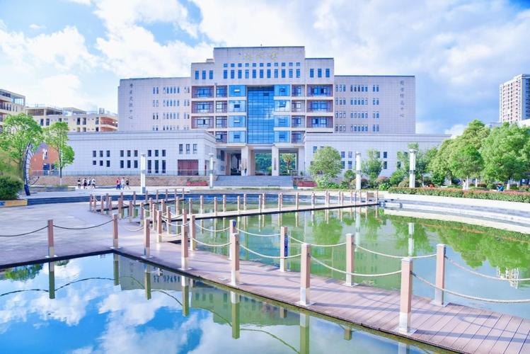 贵州装备制造职业学院校园实景