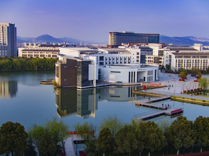 南京旅游职业学院校园实景
